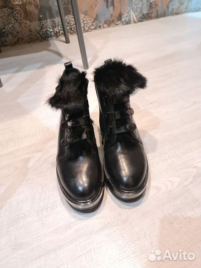 Ботинки женские зимние 41 размер