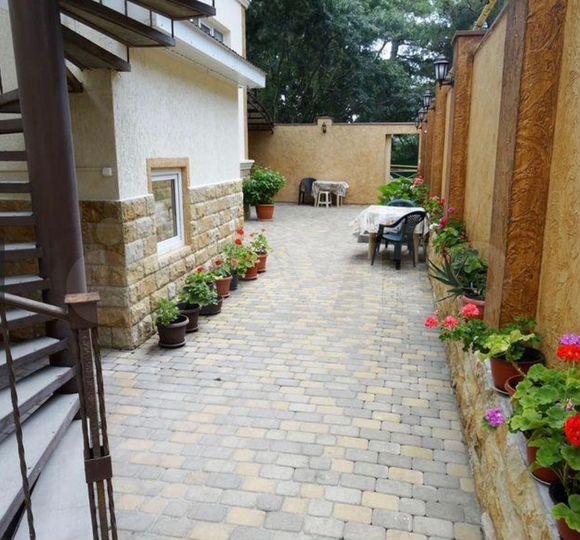 Комната 15 м², 1/3 эт.