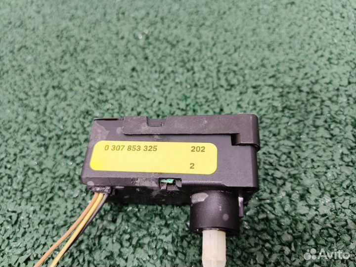 Мотор корректора фар Renault Fluence K4M838 2012