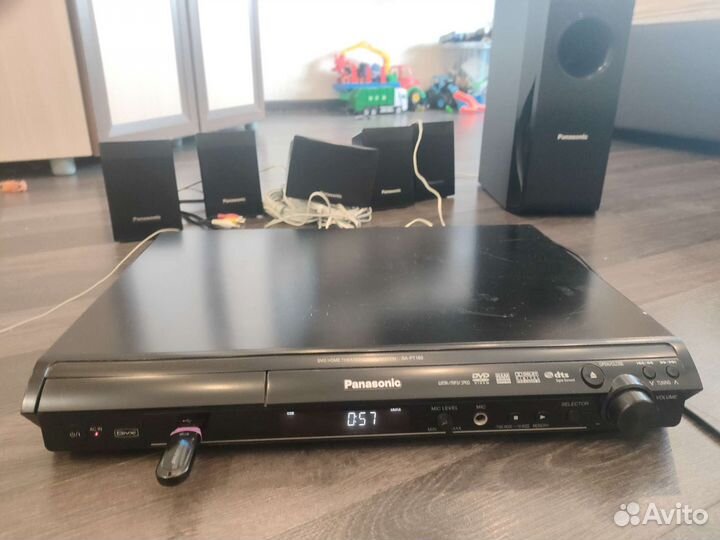 Dvd плеер д кинотеатр 5:1 panasonic sa-pt160