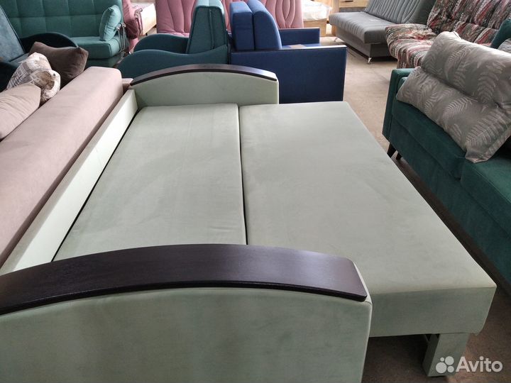 Диван прямой Лора