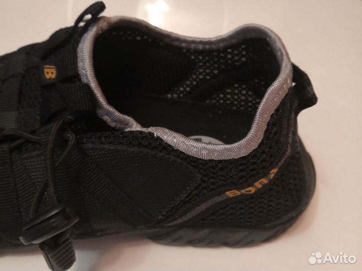 Кроссовки bona