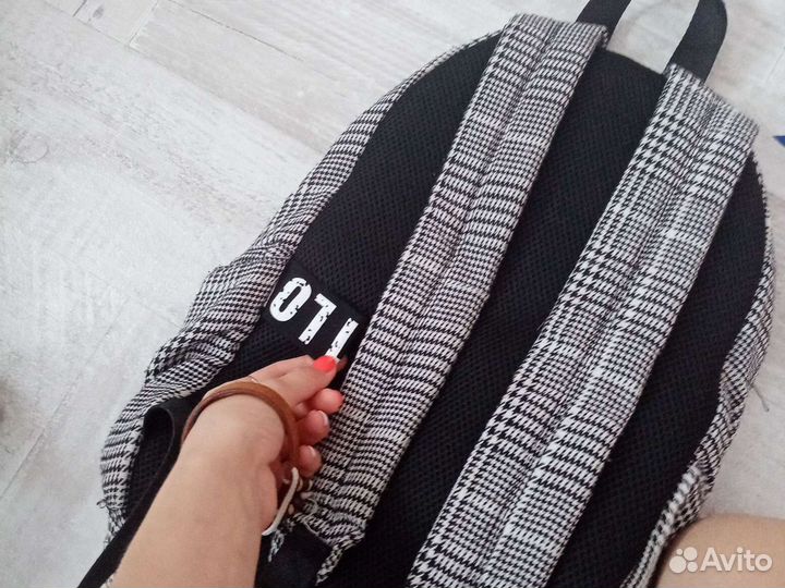 Рюкзак школьный