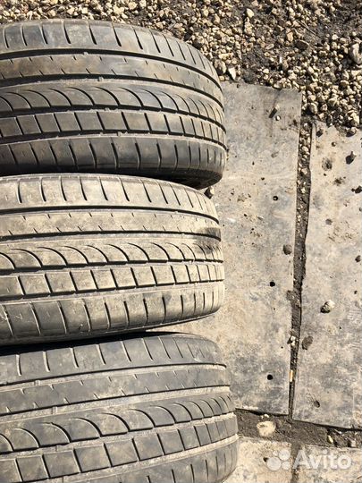 Altenzo Sport Comforter 245/40 R18