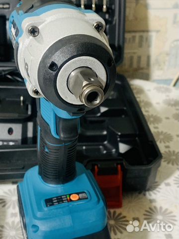 Аккумуляторный ударный Гайковерт makita 400Нм