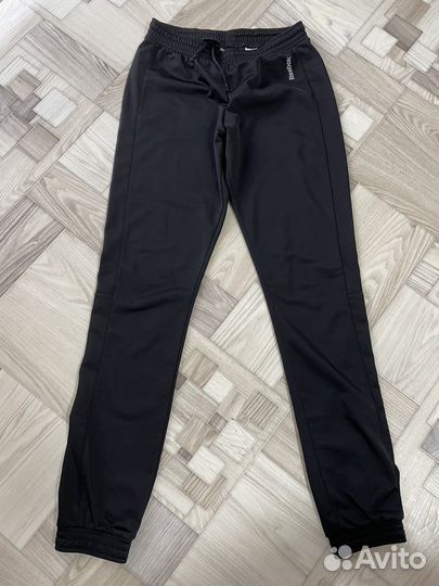 Спортивный костюм reebok женский