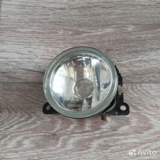 Противотуманная фара Пежо Peugeot 208
