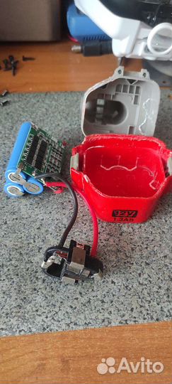 Ремонт и замена аккумуляторов в электроинструменте