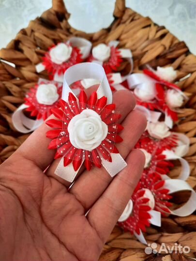 Бутоньерки для гостей