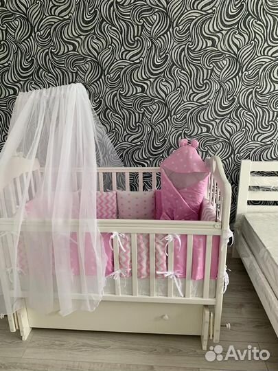 Бортики и балдахин в кроватку