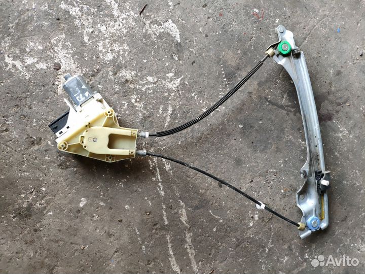 Задний левый стеклоподъемник Рено лагуна 3