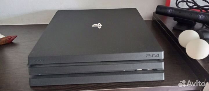 Sony playstation 4 pro 1tb + игры