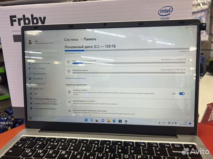 Ноутбук V10 8/256 Intel Celeron новый Русская клав