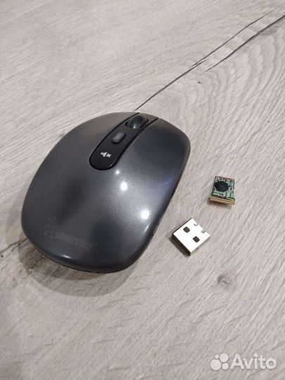 Беспроводная мышь (требует ремонта)