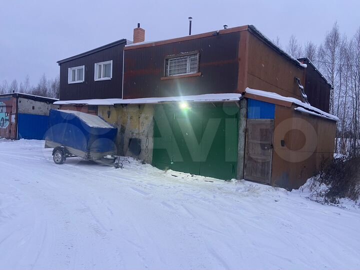 Гараж, > 30 м²