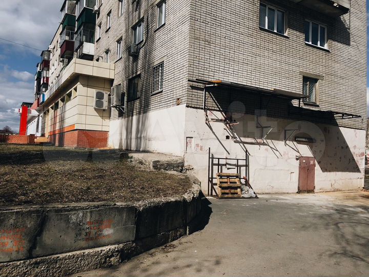 Торговая площадь, 738 м²