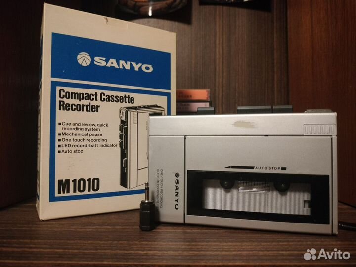 Плеер Sanyo M1010