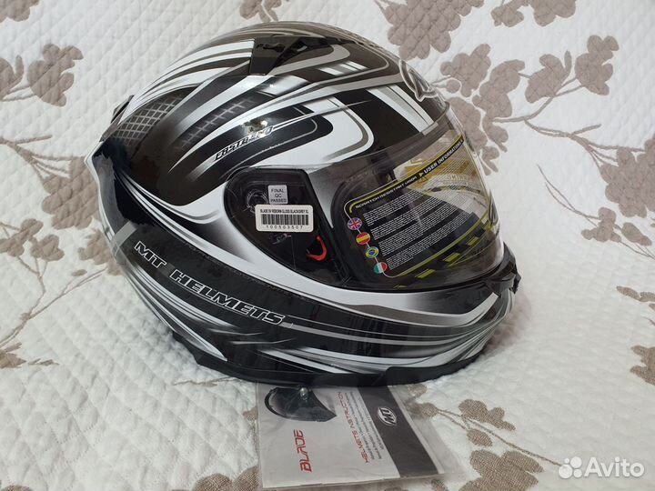 Мотошлем MT Helmets Blade размер XL(61-61см)