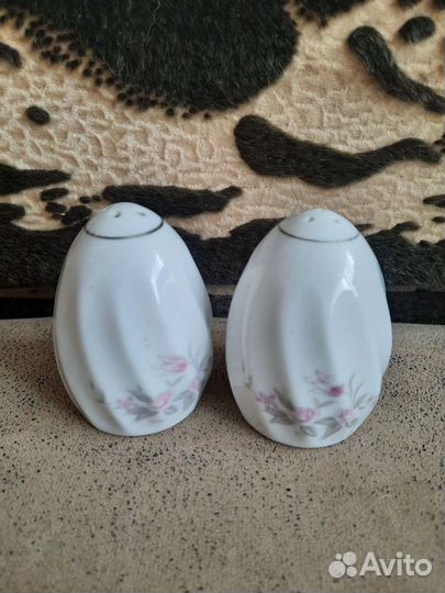 Набор солонка и перечница,фарфор,Ямокоси Орёл