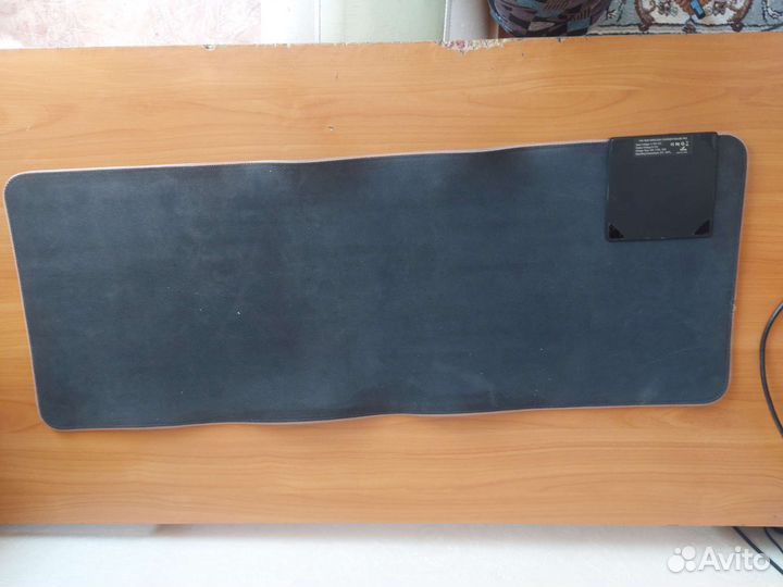 Игрвой коврик с rgb и беспроводной зарядкой