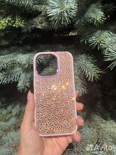 Чехол на iPhone 14 pro со стразами