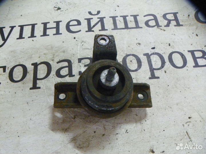 Опора двигателя правая Hyundai Santa Fe