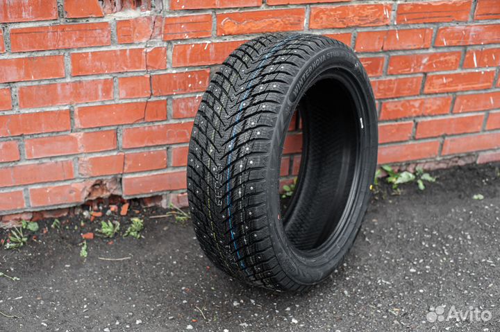 Zmax Winternova Stud II 315/35 R21 111T