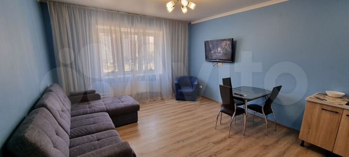 2-к. квартира, 56 м², 5/17 эт.
