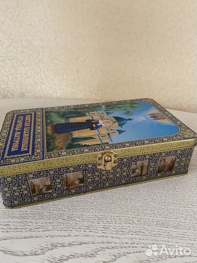 Жестяная коробка