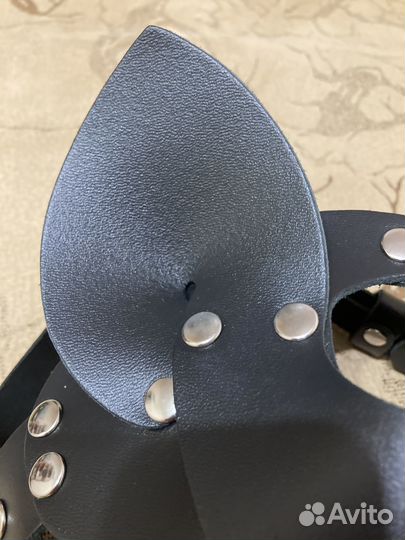 Маска кожаная новая