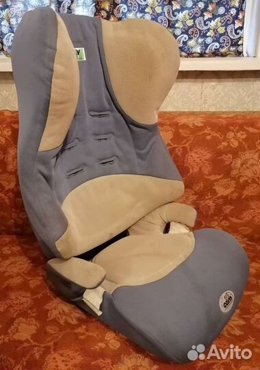 Автомобильное кресло/бустер