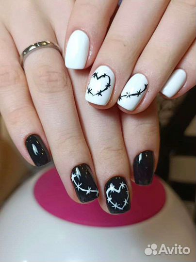 Маникюр на дому. Митино