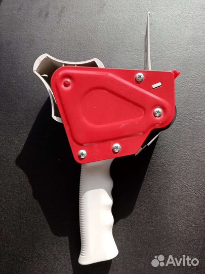 Диспенсер для скотча