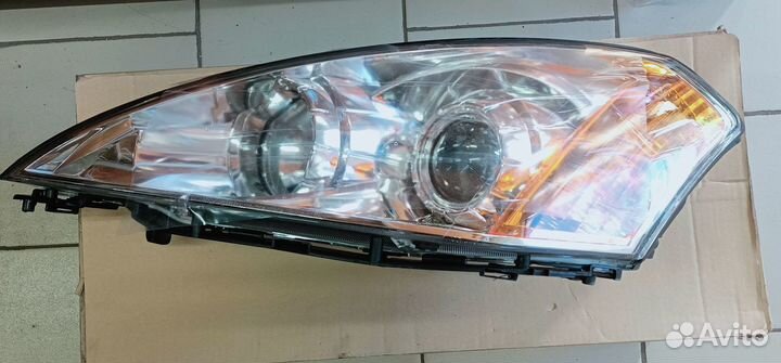 Фара основная SsangYong kyron 8310109001