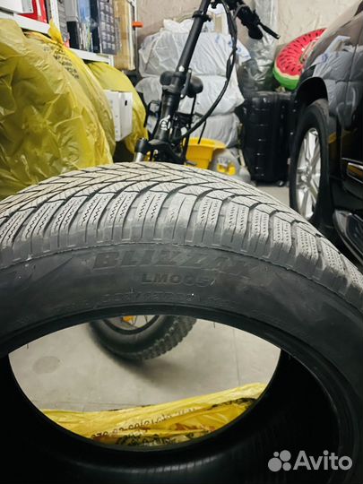 Blackstone BL-100 285/45 R20