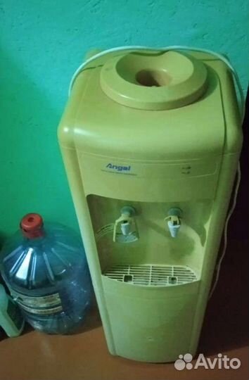 Кулер для воды