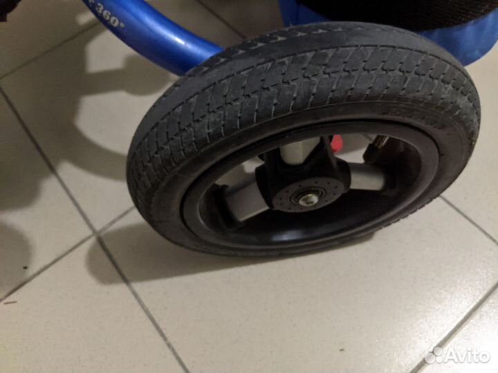 Велосипед с родительской ручкой