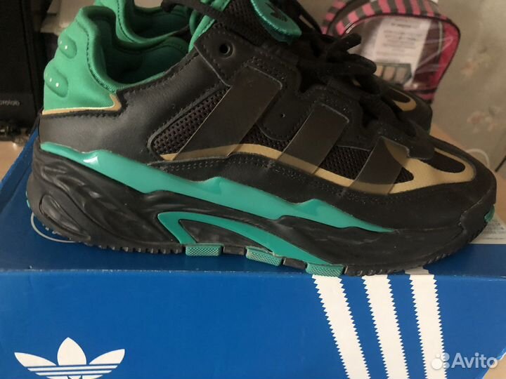 Кроссовки adidas