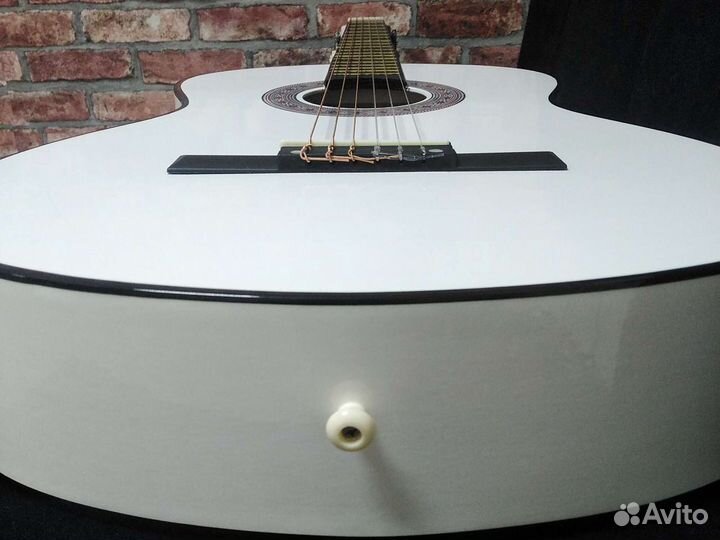 Классическая гитара