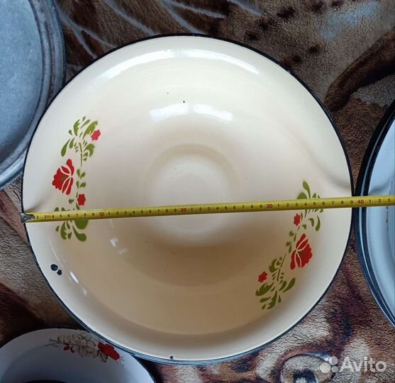 Тазы эмалированные СССР