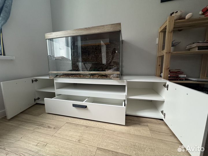 Тумба под тв