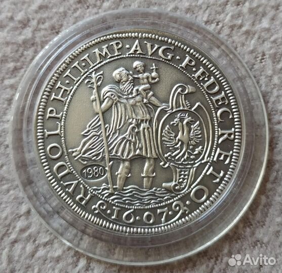 Альбом С монетами мира