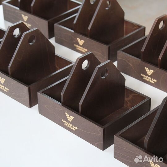 Салфетница из дерева