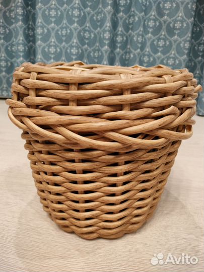 Корзина из ротанга