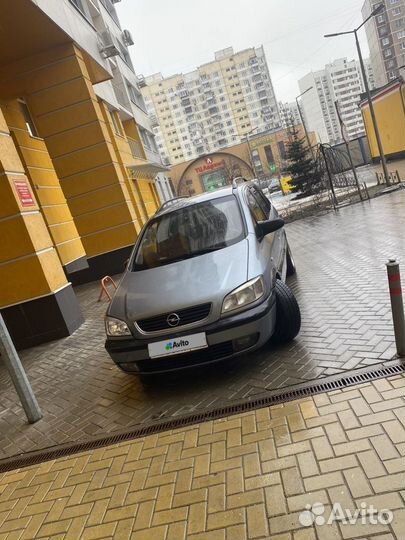 Opel Zafira 2.0 AT, 2003, 280 000 км