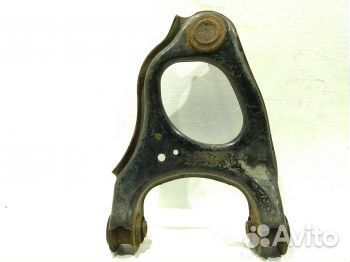 Рычаг задний верхний правый