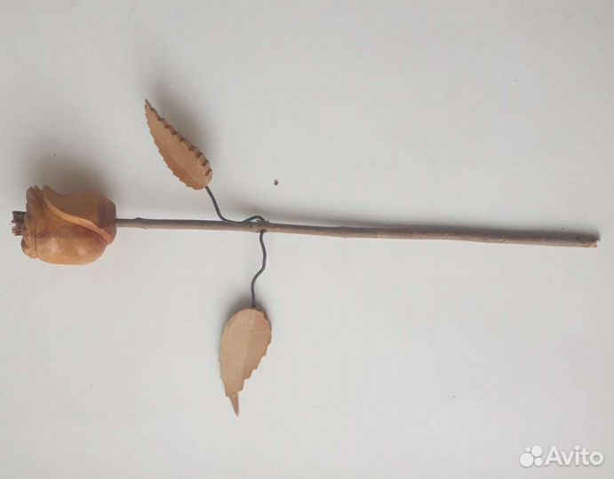 Деревянная композиция любовь-роза в вазе