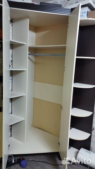 Шкаф угловой с полкой и прямым шкафом