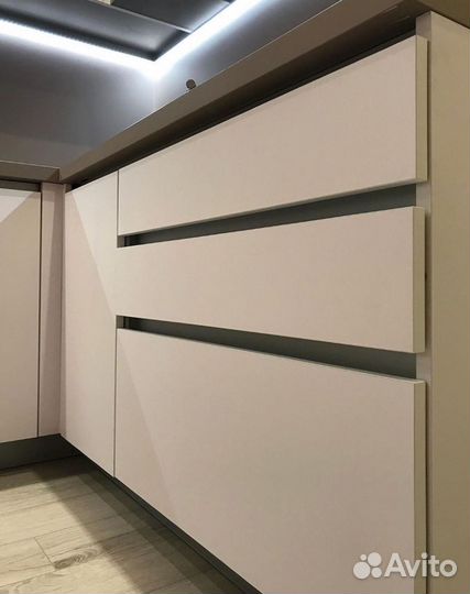 Кухня угловая под заказ