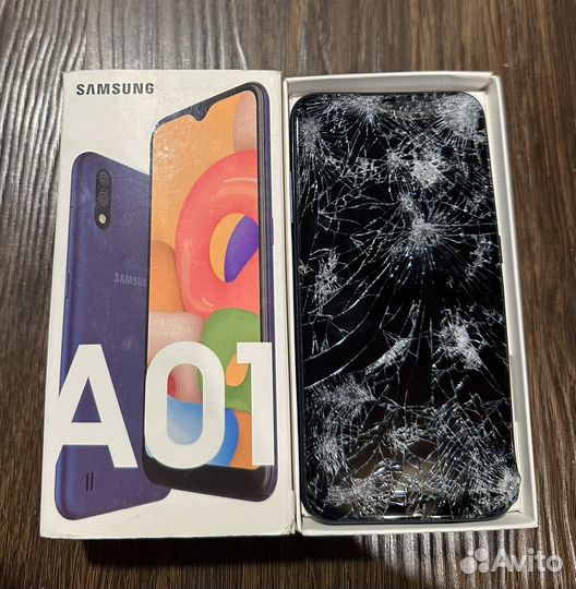 Samsung Galaxy A01, 2/16 ГБ